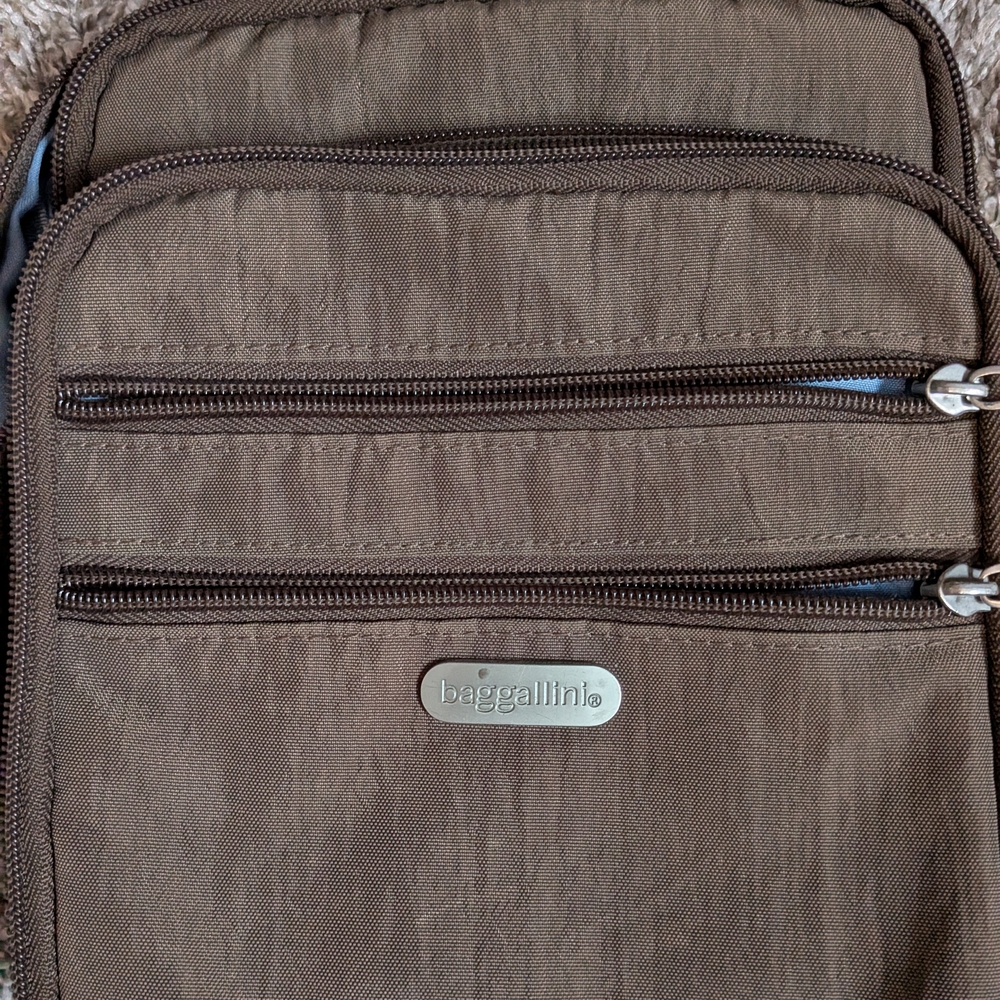 Baggallini Brown Crossbody Bag - Picture 8 of 13